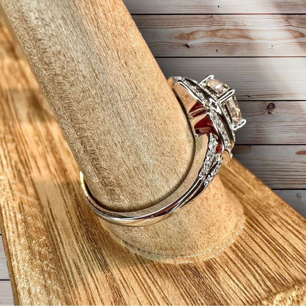 NEW Antique / Vintage / Estate Style White CZ Rhodium-Plated 925 Sterling Ring - Picture 6 of 16